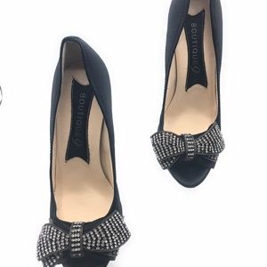 BOUTIQUE 9 Black Rhinestone Bow Open Toe Pumps